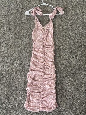 Tie-Shoulder Ruched Pink Leopard-Print Midi Maternity Dress-post bump friendly!